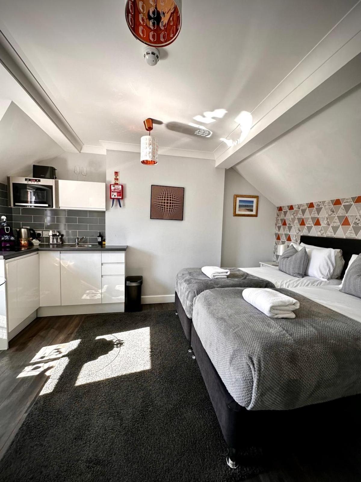 Sweet Suites Lytham Литам-Сент-Эннс Экстерьер фото